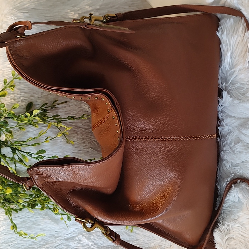 EUC Bagley Mischka leather bag